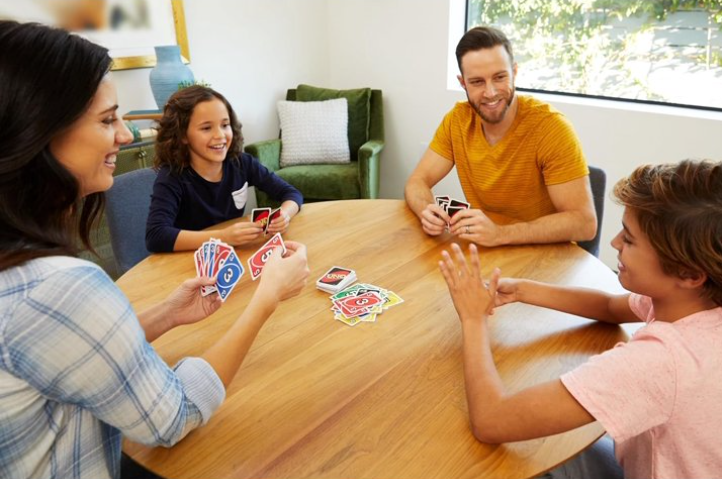 UNO® Card Game 2-Pack – Classic Family Card Game Set for Kids, Teens & Adults