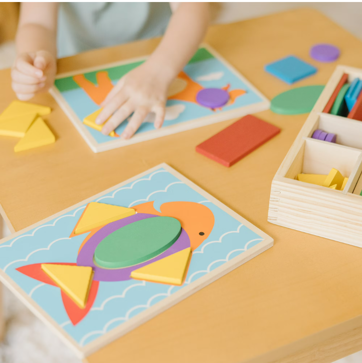 Wooden Pattern Blocks Educational Toy with 5 Double-Sided Scenes & 30 Shapes – Montessori Learning Puzzle for Kids Creativity, STEM & Fine Motor Skills